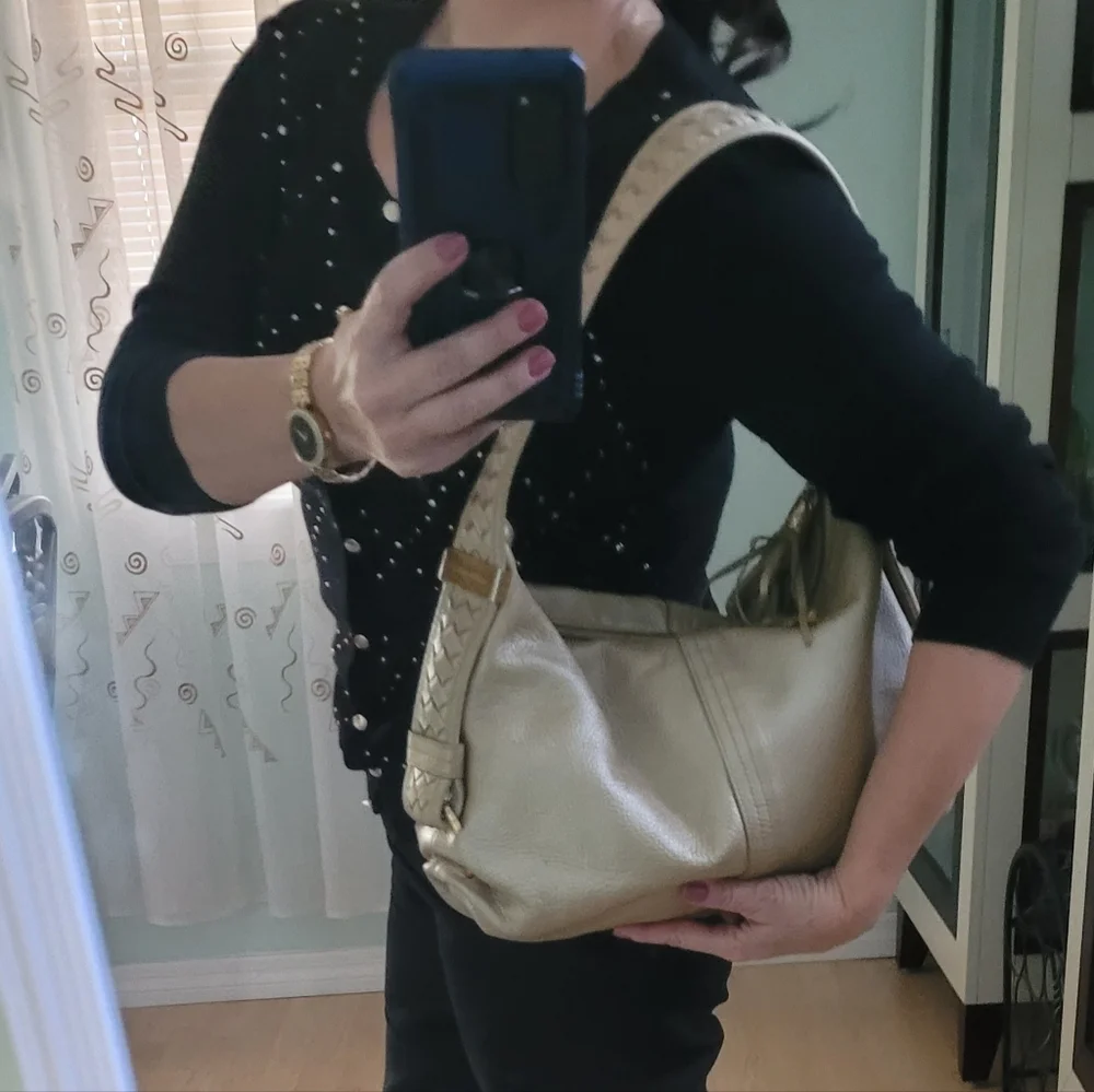 Elliott Lucca Leather Hobo Bag ❤️